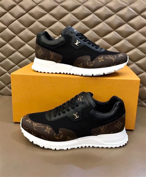 louis vuitton runner sneaker.